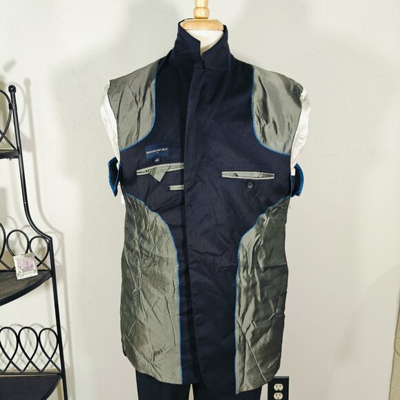 Banana Republic Men's Sport Coat Blazer Three Button Dark Navy Striped Wool 46R - Picture 14 of 15